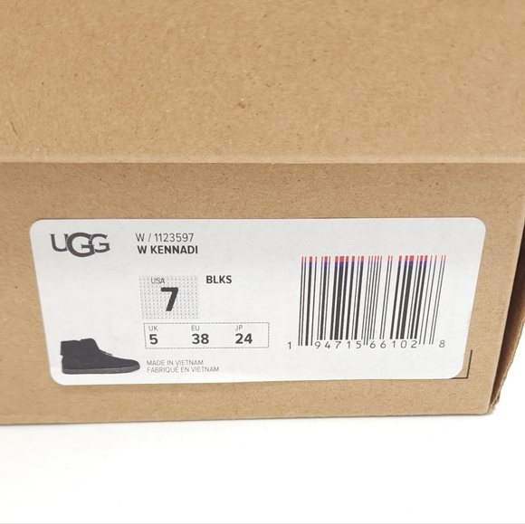 UGG Women's Kennadi Fringe Bootie Casual Winter Black Suede Zip Flat Boot Size 7 - Picture 6 of 11